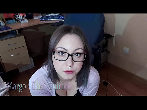 ❤️ Нүдний шилтэй тачаангуй охин камер дээр Шодойг гүн хөхөж байна Супер порно манайд ❤